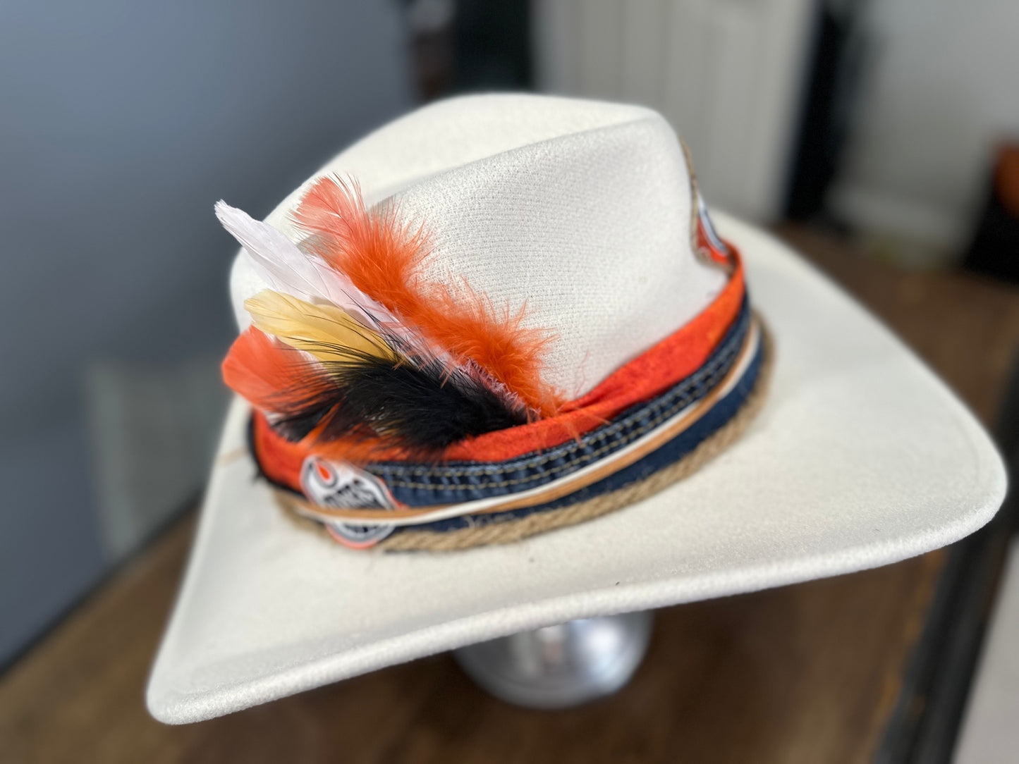 cowboy style oilers hat.