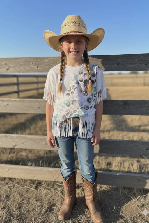 Down on the farm T-shirt and trucker hat.